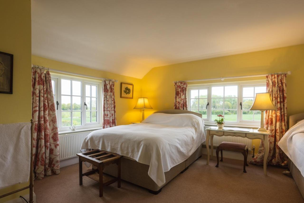 Mulsford Cottage Malpas  Luaran gambar