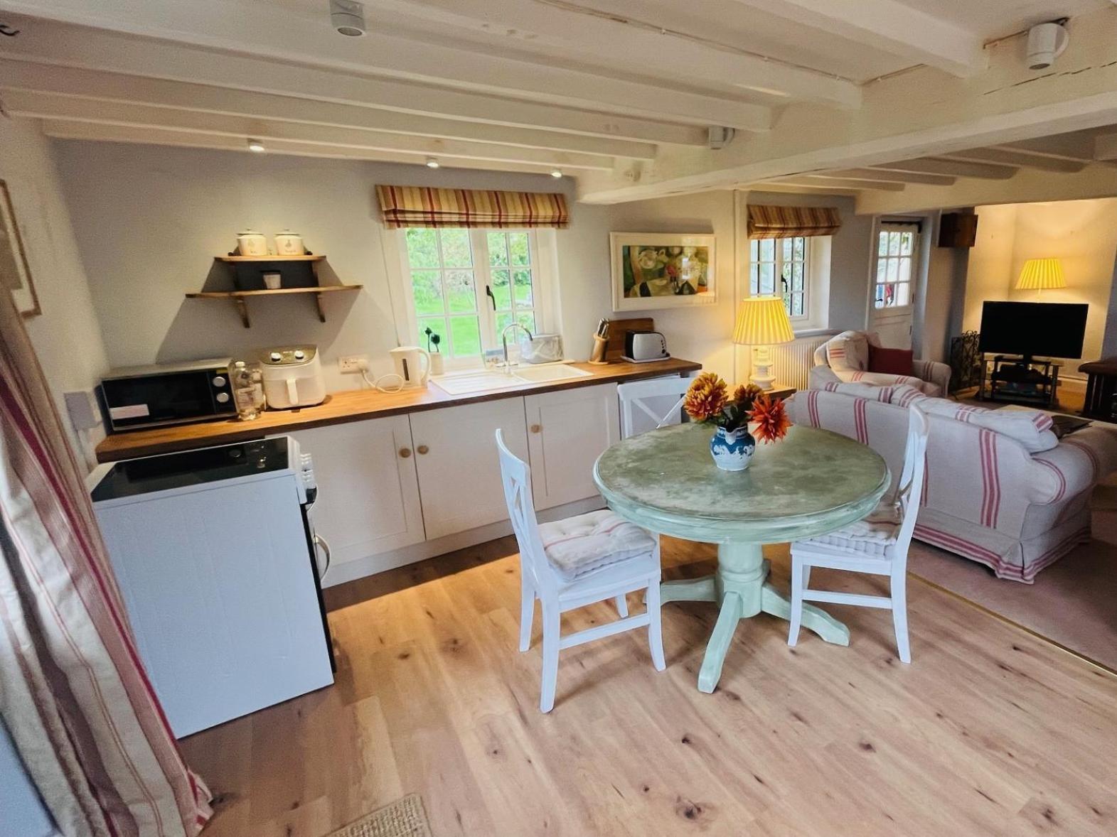 Mulsford Cottage Malpas  Luaran gambar